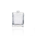 Gruba, przezroczysta szklana butelka perfum w sprayu bezpowietrzna 30 ml